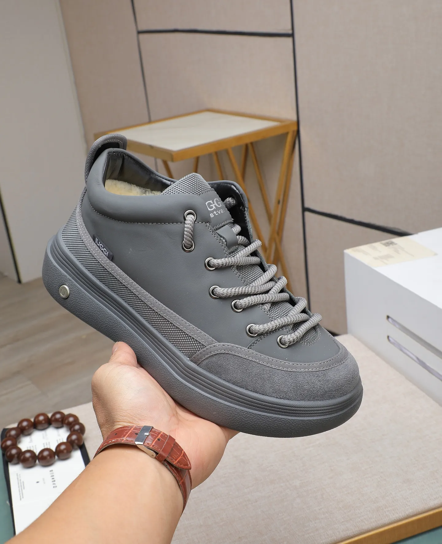 Men's shoes 💰660 IUGGI new retro presbyopia men's shoes, casual and versatile, full of high-end sense, fashionable, luxury and personalized style, joint style, retro presbyopia factor, full of handsome style, first layer suede cowhide, lining wool, rubber outsole, light and non-slip size: 39-44